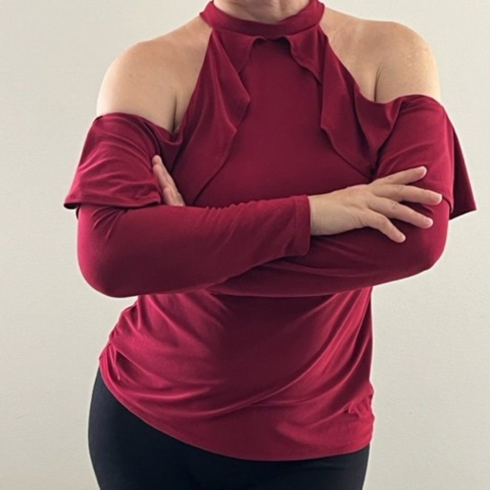 Venus Blouse Top Casual Cold Shoulder Sleeve Cut Out Size Medium Burgundy color